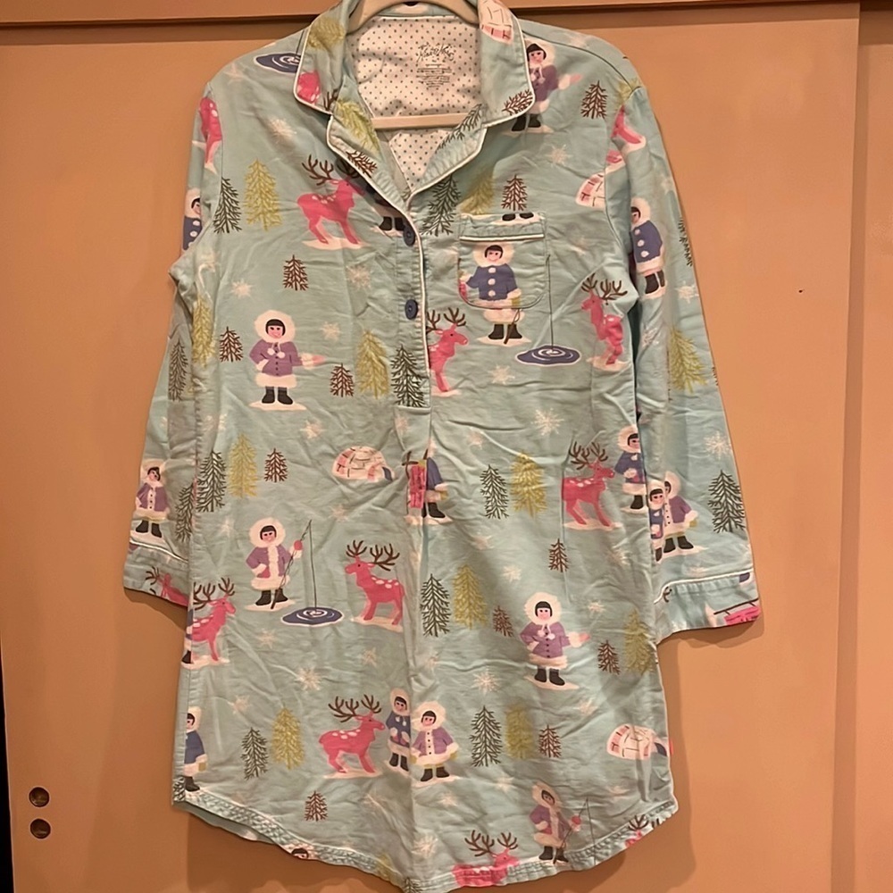 Nick & Nora flannel night shirt size Medium